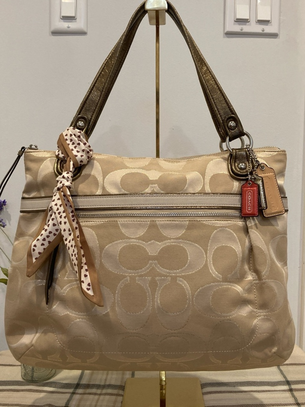 Coach Poppy Signature Metallic Glam Tote - Picture 5 of 12
